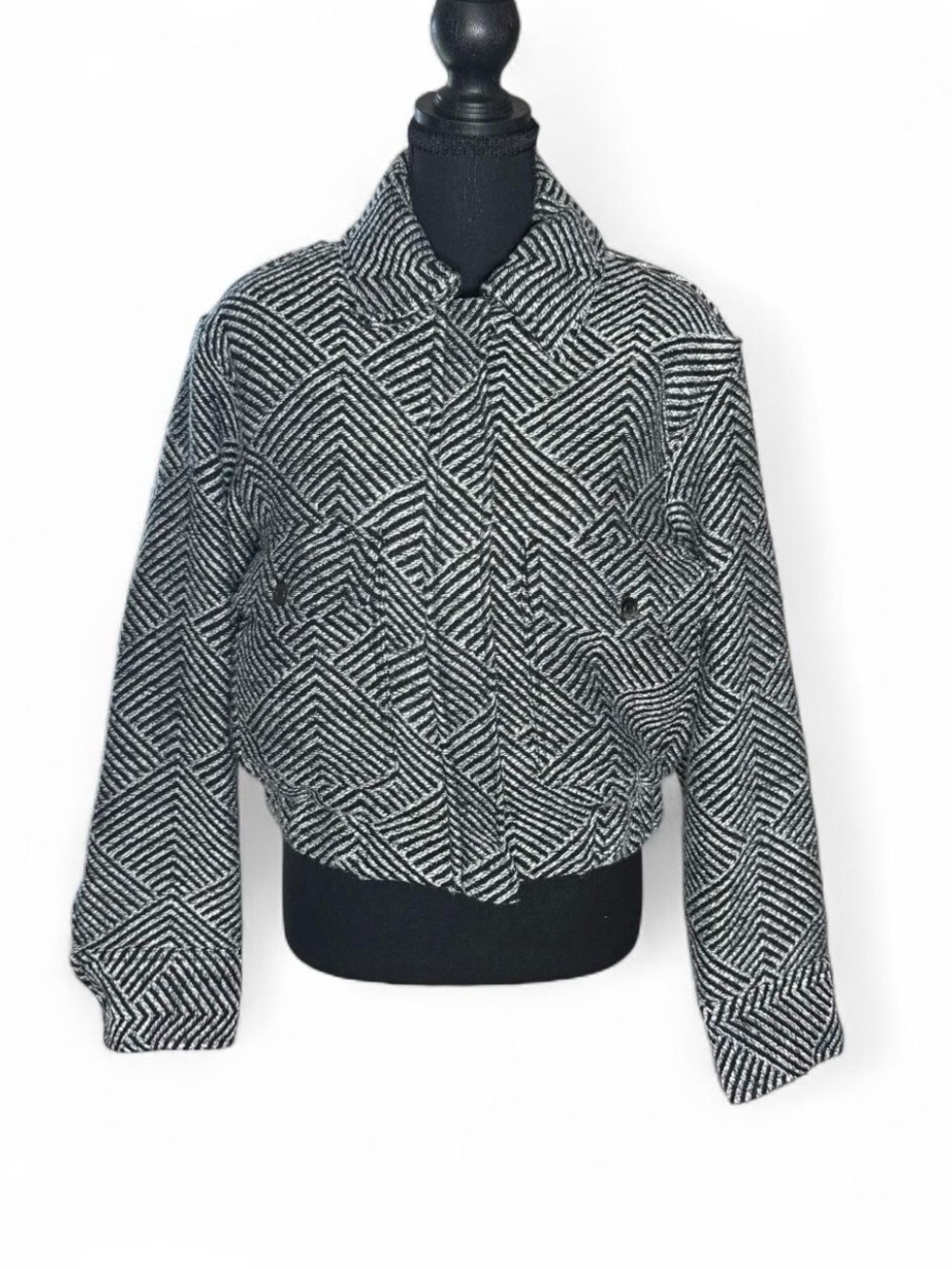 Forever 21 Graphic Geometric Chevron Pattern Cropped Bomber Jacket women’s Small